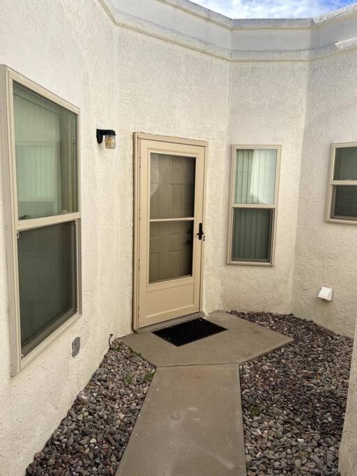 Townhouse, Two Car Garage, Fireplace Back Yard Las Cruces Exteriör bild
