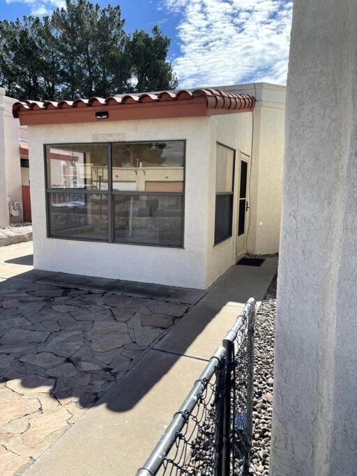 Townhouse, Two Car Garage, Fireplace Back Yard Las Cruces Exteriör bild